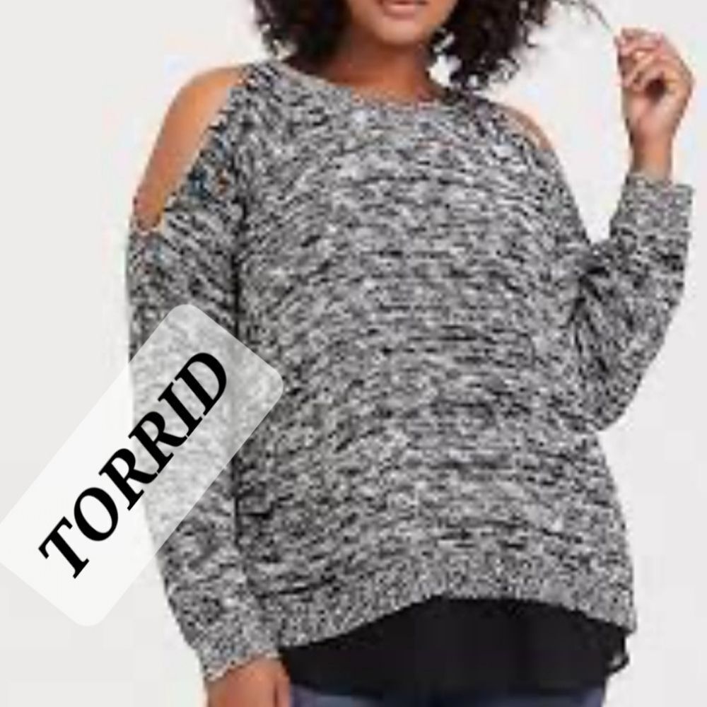 TORRID - Women's Sweater, Black/White. Size: 1, Cold Shoulder, Long Slee…